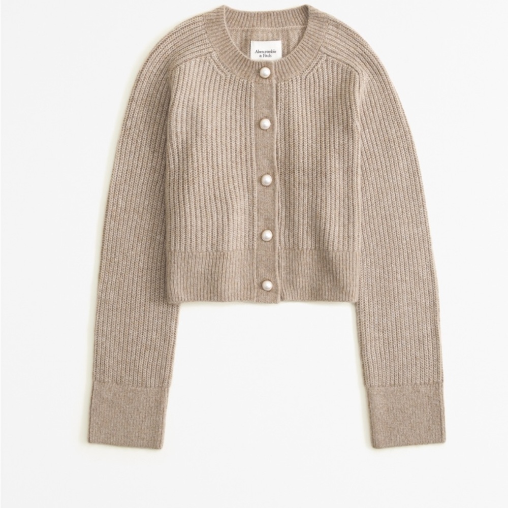 Abercrombie Crew Pearl Button Cardigan